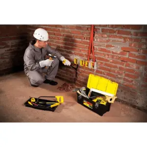 Caixa Plástica para Ferramentas com Bandeja Removível e Travas Metálicas 20 - Tramontina