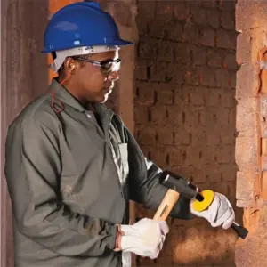 Marreta Oitavada com Cabo de Madeira Master 500g - Imagem 4