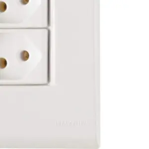Conjunto 4x2 com 3 Tomadas 2p+t 10 a 250 V Tramontina Liz Branco Tramontina - Imagem 5