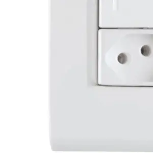 Conjunto 4x2 com 2 Interruptores Paralelos 10a 250v e 1 Tomada 2p+t 20a 250v Liz Branco - Tramontina - Imagem 4